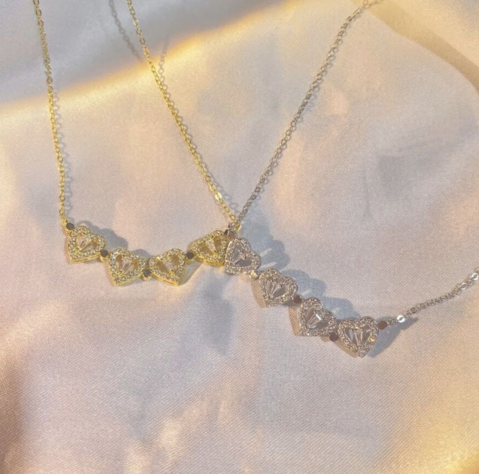 Magnetic Clover Necklace